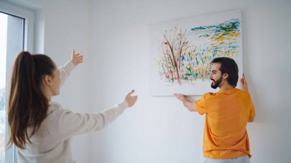 Cost of Artwork Hanging in Pleasant Grove