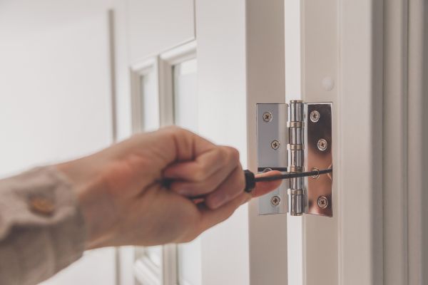 Cost of Hinge Repair in Pleasant Grove