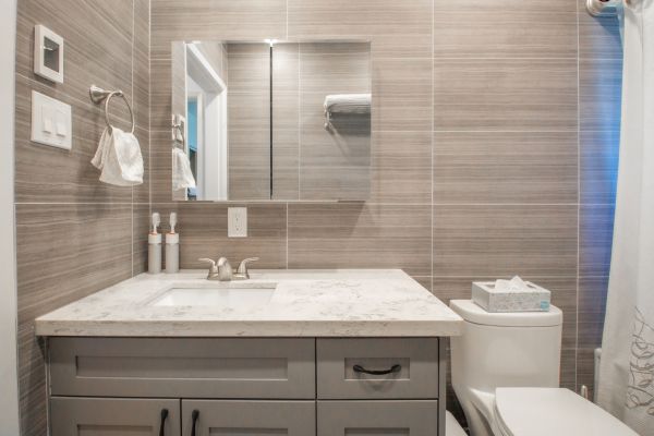 Cost of Medicine Cabinet Mounting in Pleasant Grove
